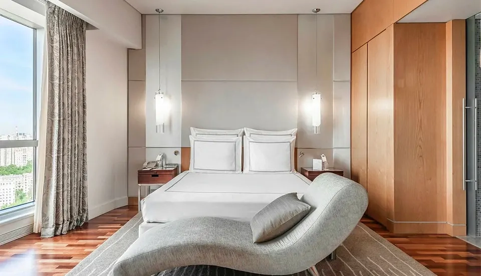 سوئیس اوتل کراسنی هولمی مسکو